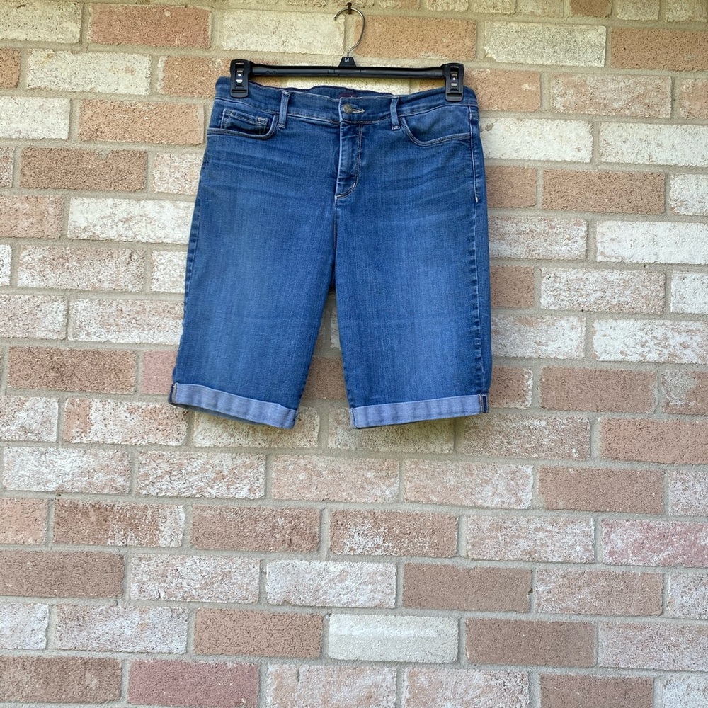 NYDJ Shorts Lift-Tuck Technology Sz 10
